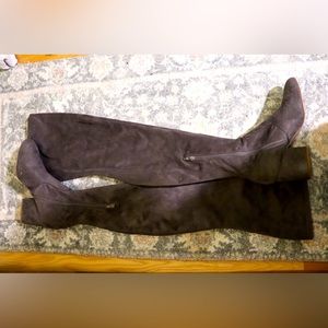 CAPEZIO size 9 thigh high suede boots